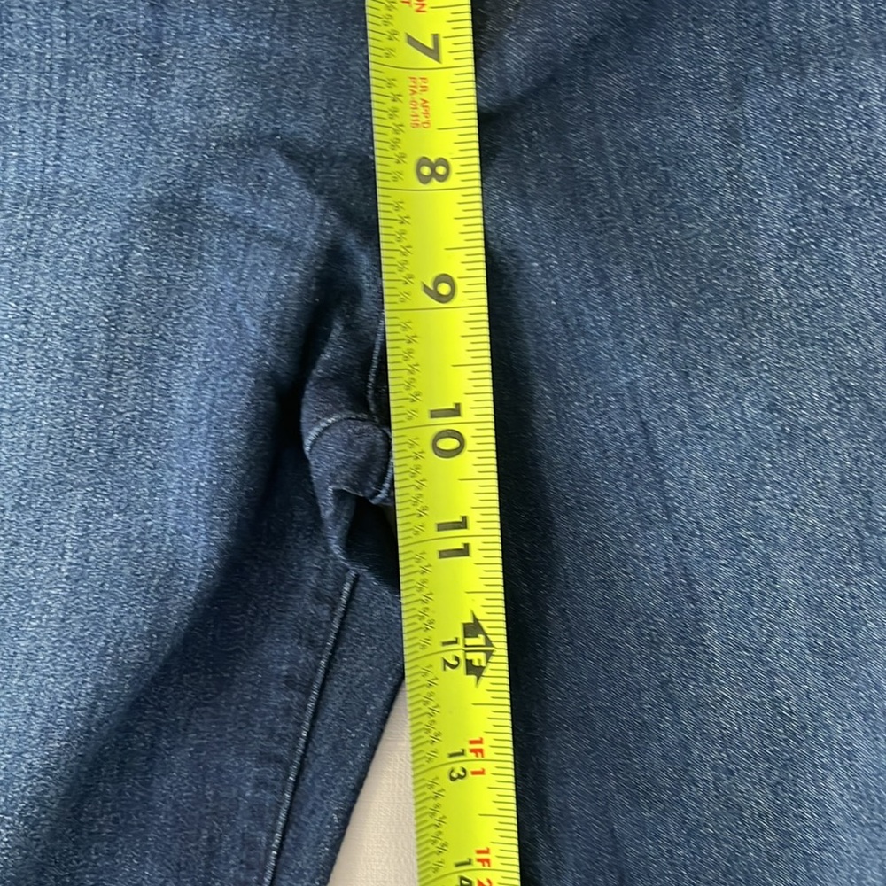 NWT Thalia Sodi stetch jeans size 10 figure flattering. - Picture 8 of 10